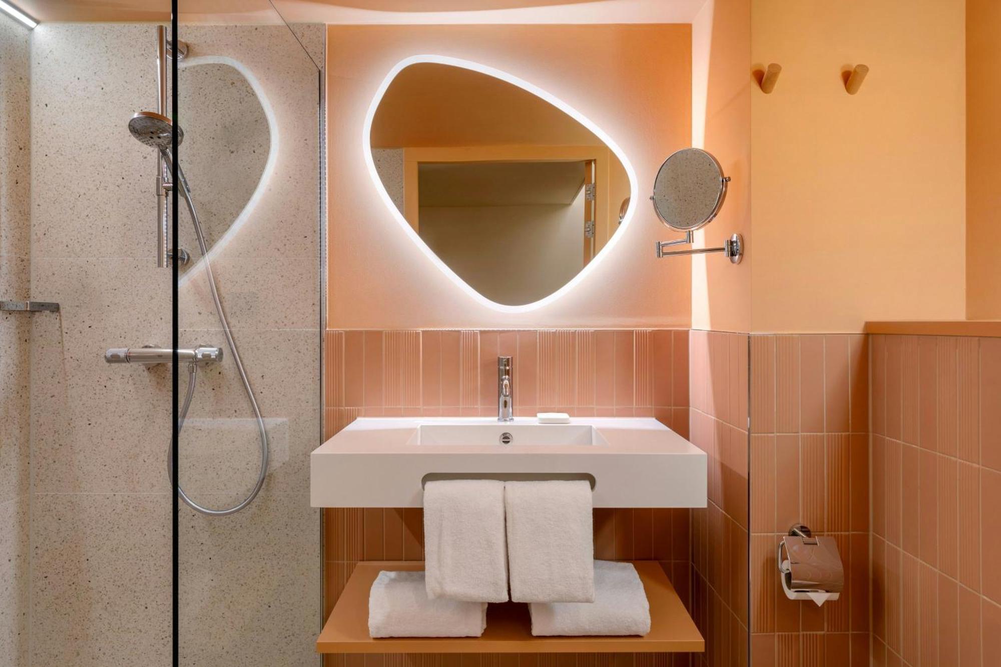 The Rebyl, Nijmegen, A Tribute Portfolio Hotel Εξωτερικό φωτογραφία